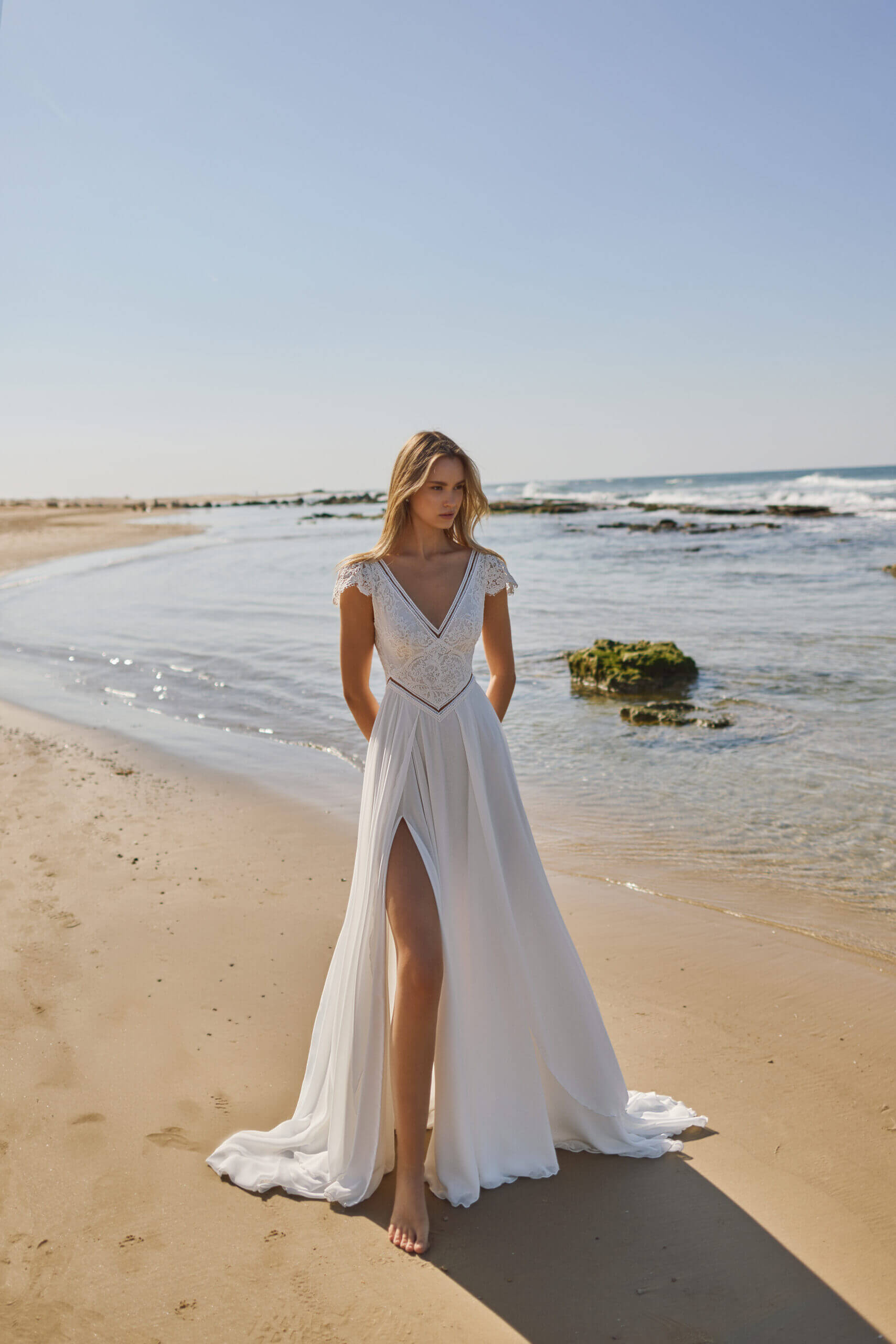 שמלת כלה נשפכת שמלת כלה נשפכת